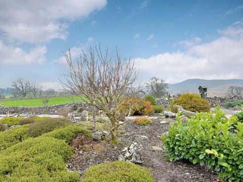 Attractive garden and grounds | Bluebell Barn, Newbiggin on Lune, near Kirkby Stephen