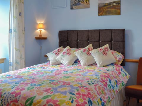 Comfortable double bedroom | Laurel Bank, Alyth, near Blairgowrie