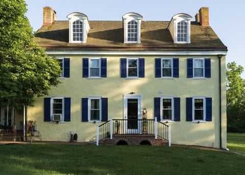 Feel welcomed by this 1843 historic farmhouse. Private entry to the guest suite.