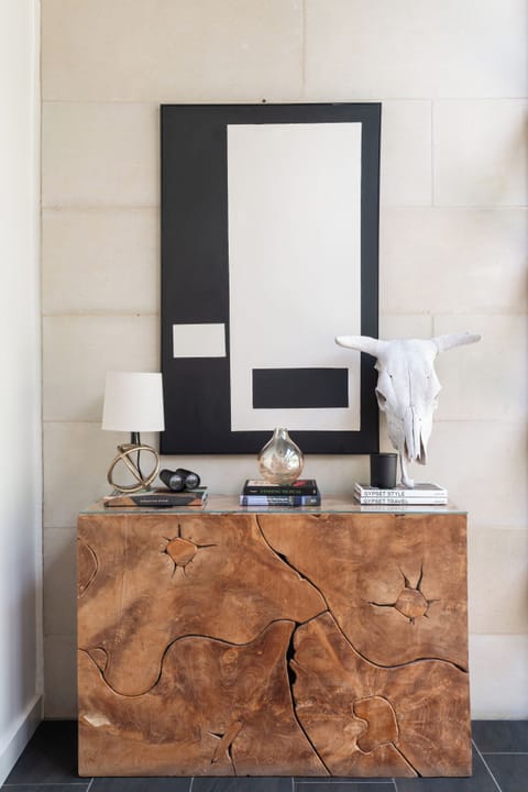 Detail of entryway by front door. 