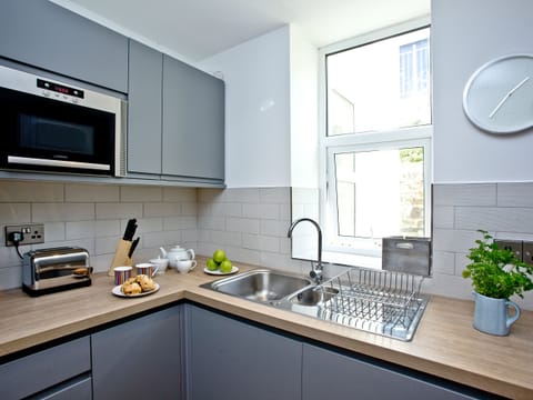 Kitchen | 5 Devon Beach Court, Woolacombe