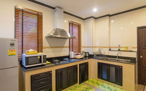 Baan Ari, 12 Person Private Villa
