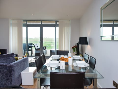Dining Area | Fistral View - Cribbar, Newquay