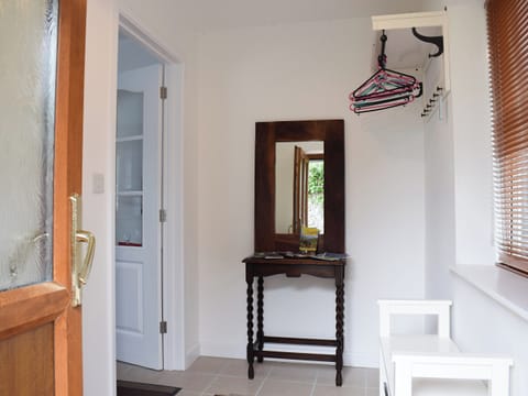 Entrance hallway | Glasfor, Llansantffraed, near Aberaeron