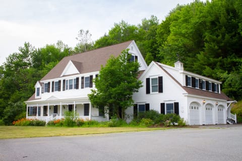 Gorgeous Woodstock Home on 25 private and pristine acres - nature at its best
