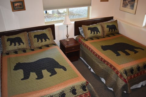 Bears Den #1 - 2 Double Beds