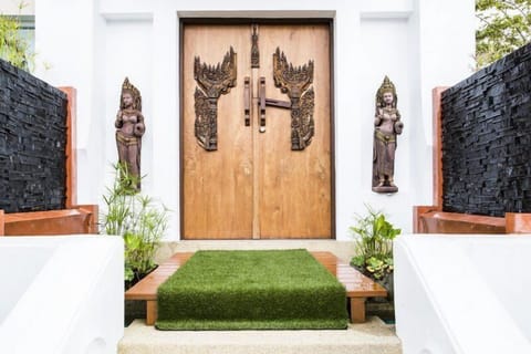 Secluded Luxury Beachfront Villa