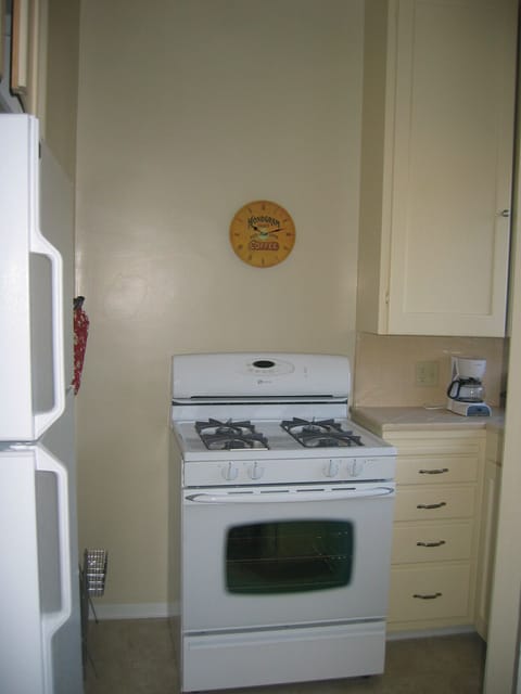 Kitchen Unit 2