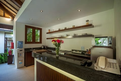 SEMINYAK, Great Value, 5 Bedroom villa