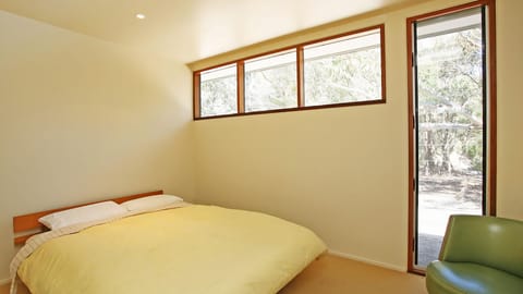 3 bedrooms, iron/ironing board