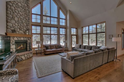 Welcome to 56 Saw Whiskers Located in Keystone, Colorado