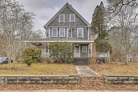 Vineyard Haven Vacation Rental | 4BR | 1BA | 2,000 Sq Ft | Stairs Required