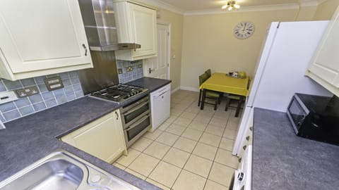 Spacious kitchen area