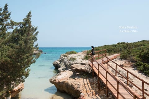 Beach nearby, sun loungers