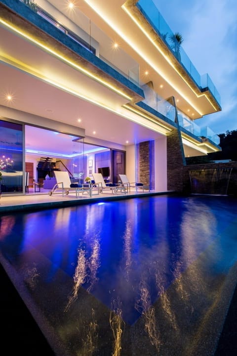 Pool | Outdoor pool