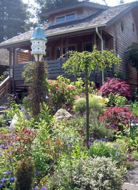 cottage and garden