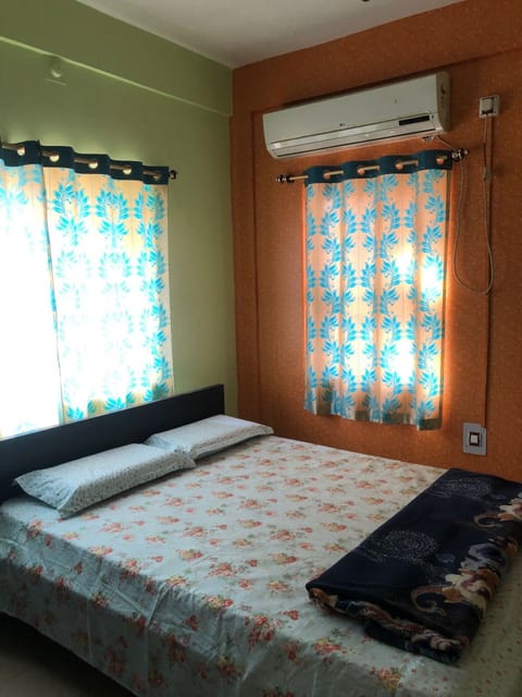 1 bedroom, in-room safe, bed sheets, wheelchair access