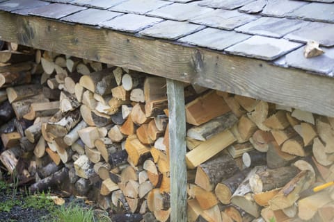 Supply of logs provided with honesty box