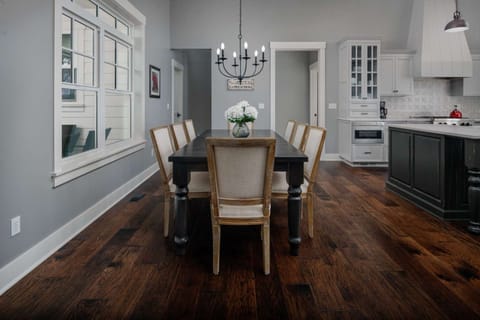 The views are amazing and the kitchen is perfect for cooking and entertaining. We can’t wait to return.  -Keith D.