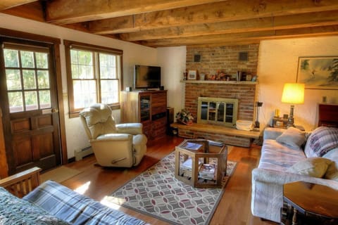 Spacious Living Room with Double Sleeper Sofa