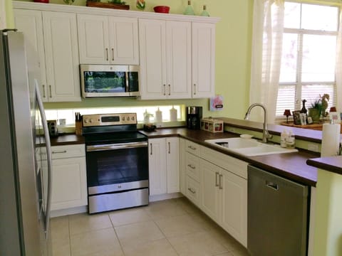 Kitchen has all new appliances