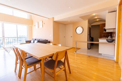 Pleasant and spacious dining room