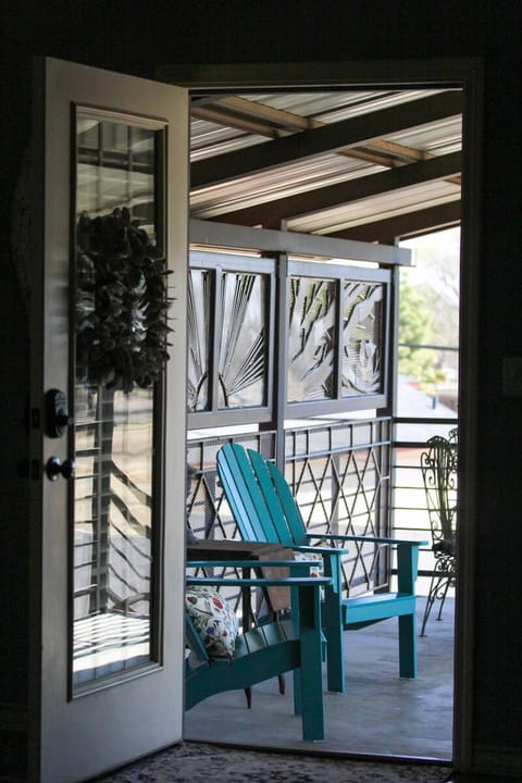 Patio for your enjoyment.