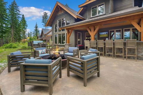 Whitefire Lodge | Suncadia Resort - Welcome to Whitefire Lodge in Suncadia's Nelson Preserve.