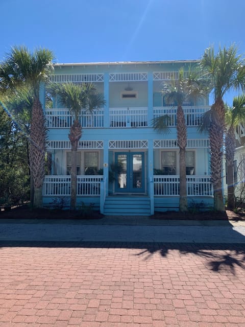 Welcome to Beyond the Sea!