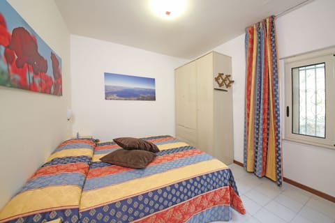 2 bedrooms, in-room safe, WiFi, bed sheets