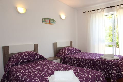 3 bedrooms, in-room safe, iron/ironing board, WiFi