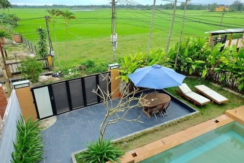Field Home 4Bedroom with private pool