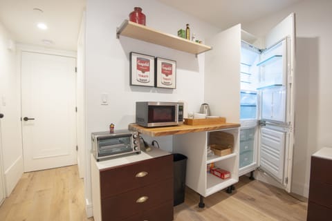 Full-size fridge, microwave, dining tables