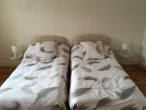 3 bedrooms, free WiFi, bed sheets