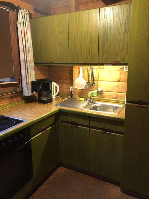 Kitchen area. Kitchen