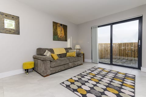 Kitchen snug with patio doors