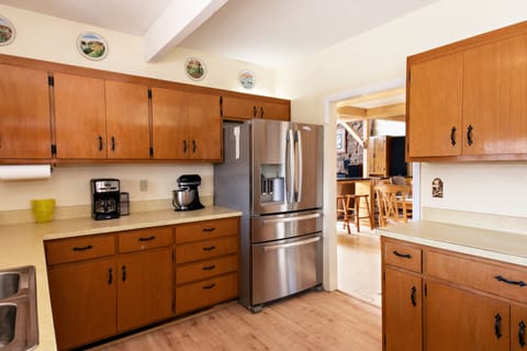 Well equipped kitchen