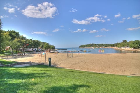 Beach nearby, sun loungers