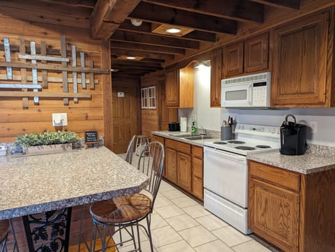 Updated, well-appointed kitchen