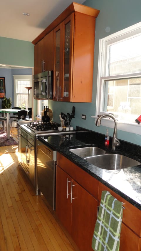 new stainless and granite kitchen
