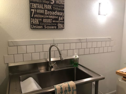 Large sink in kitchenette
