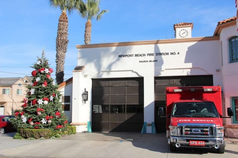 The holidays on Balboa Island are magical. Just about everyone decorates their home and even the Fire Station gets into the action!