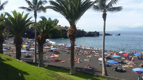 Beach nearby, beach towels