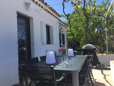 Al Fresco Dining on the Terrace