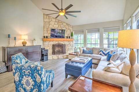 Horseshoe Bay Vacation Rental | 2BR | 2.5BA | 1,443 Sq Ft | Stairs Required