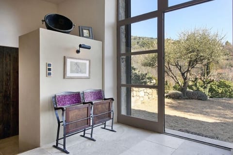 We celebrate our local roots with reclaimed wood, traditional stones & ironwork