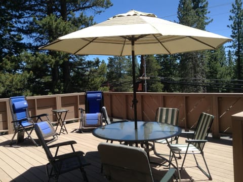 Sunny deck with Weber natural gas grill- no propane bottles!
