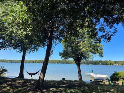 Relax on Our Hammock On The Quiet Waters Of Kangaroo Lake ....A Couple Of Footsteps From Carraigeen Cottage