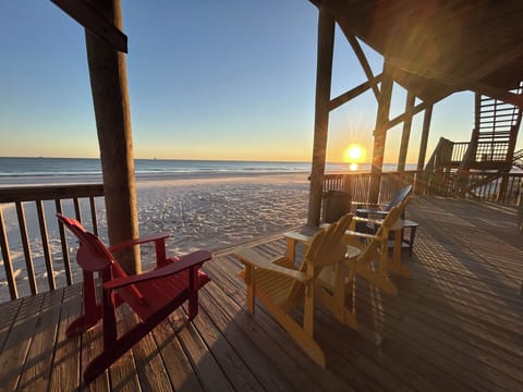 30 sunset beach deck 1 12-11-24