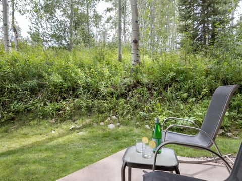 Balcony Leaf 501 Point